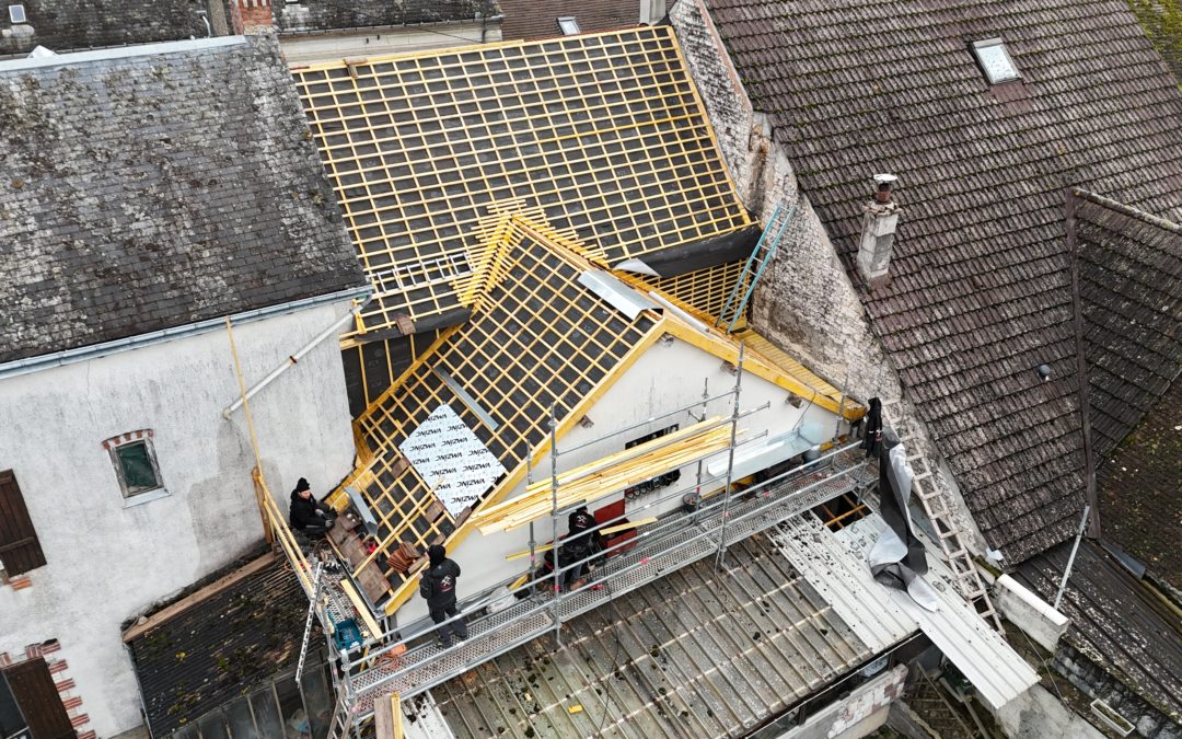 RENOVATION CHARPENTE, COUVERTURE ZINGUERIE à Sceaux du gatinais.